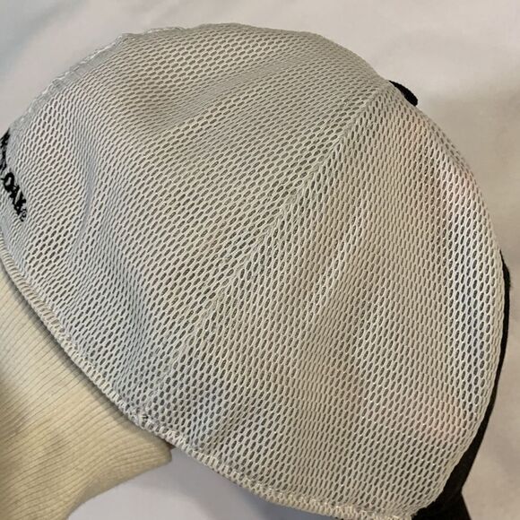 Mossy Oak size large/extra-large cap.  Flex fit - Picture 4 of 7